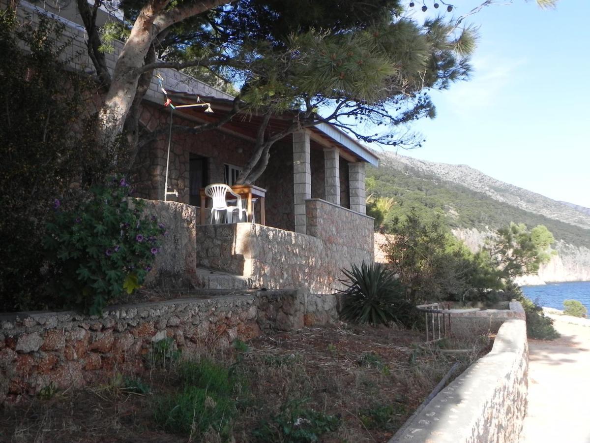 Apartments By The Sea Sveta Nedilja, Hvar - 11433 Света Неделя Екстериор снимка