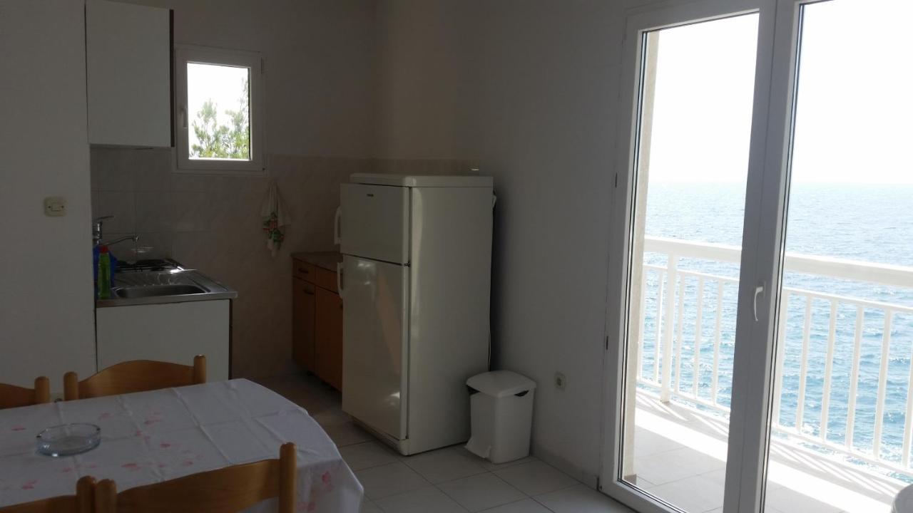 Apartments By The Sea Sveta Nedilja, Hvar - 11433 Света Неделя Екстериор снимка
