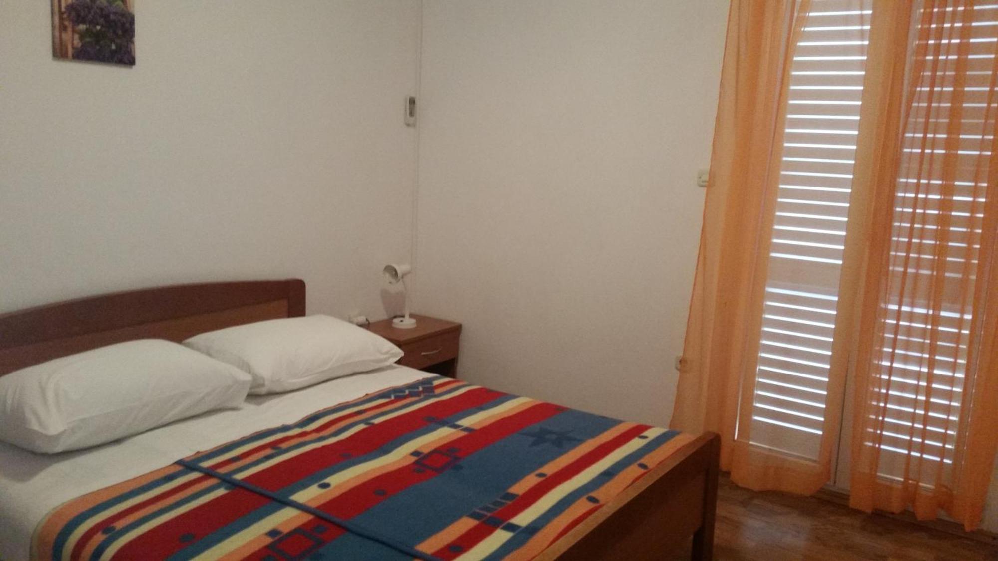 Apartments By The Sea Sveta Nedilja, Hvar - 11433 Света Неделя Стая снимка
